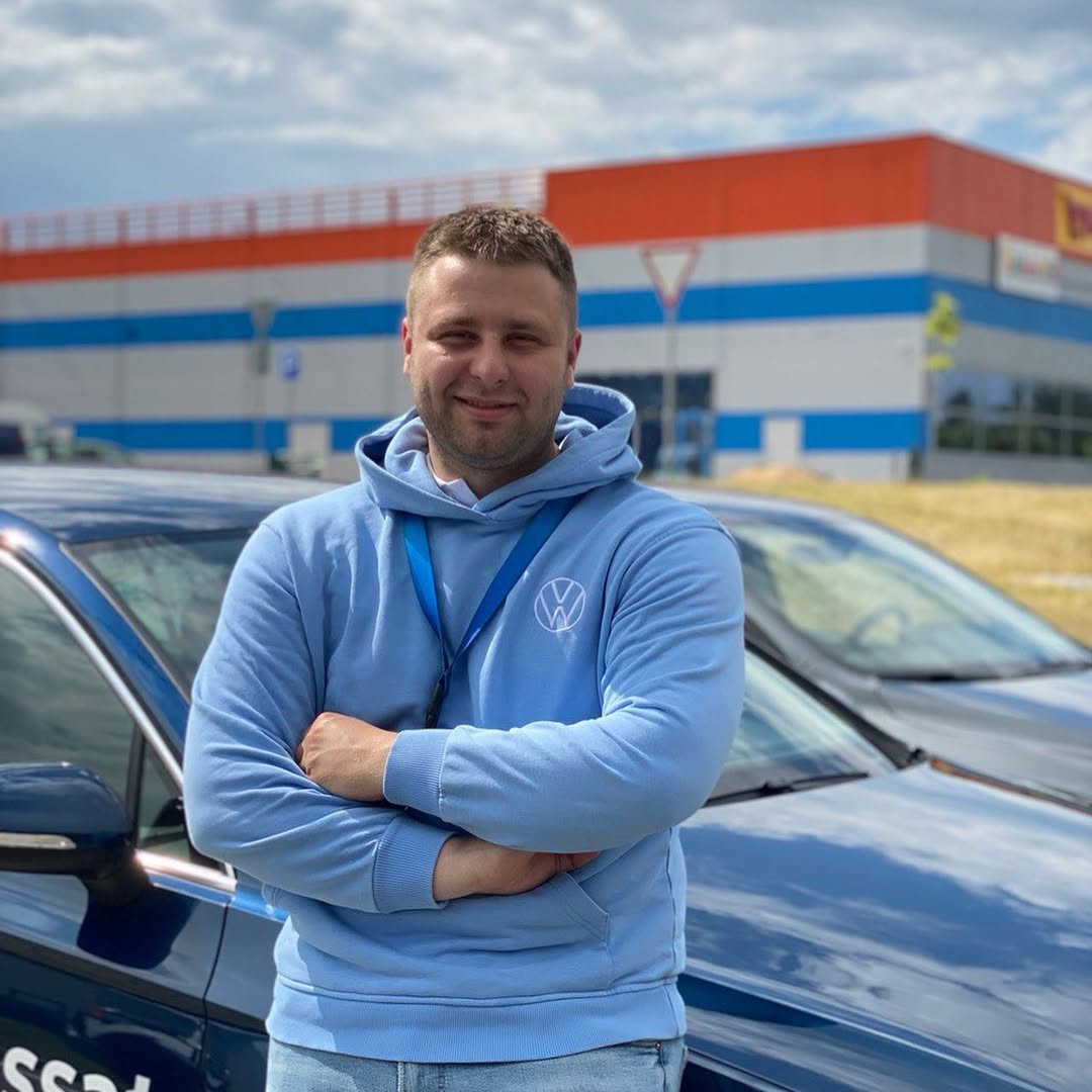 Специалист по подбору автомобилей Владислав.